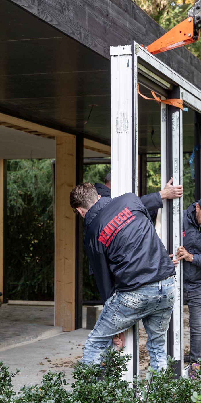 Eerste monteur bij Benitech Kozijnen