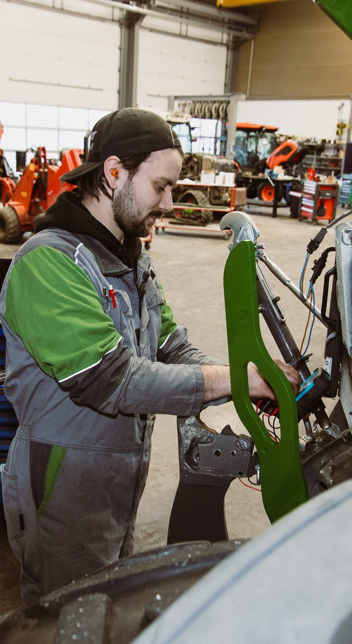 Monteur bij LMB Van Dijk – Houten