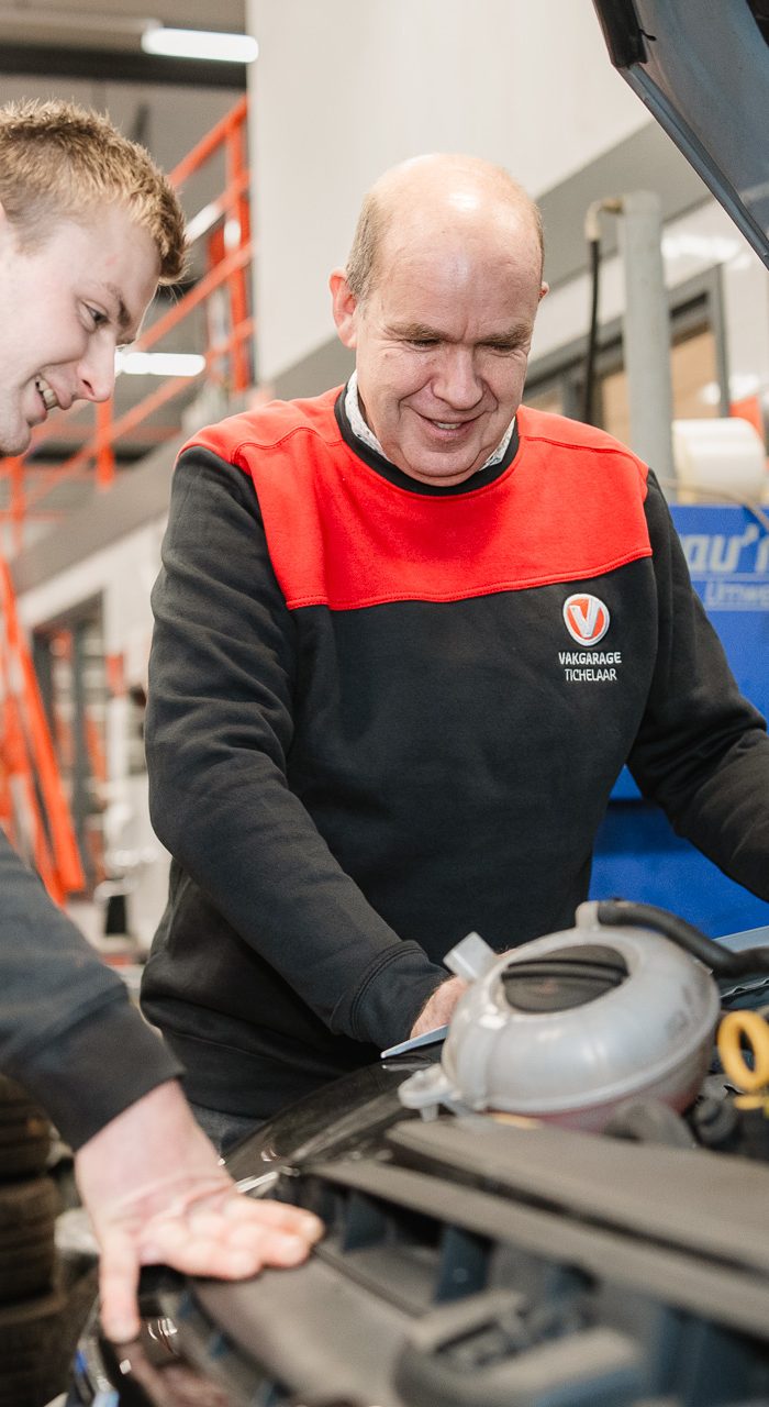 Werkplaatschef bij Vakgarage Tichelaar