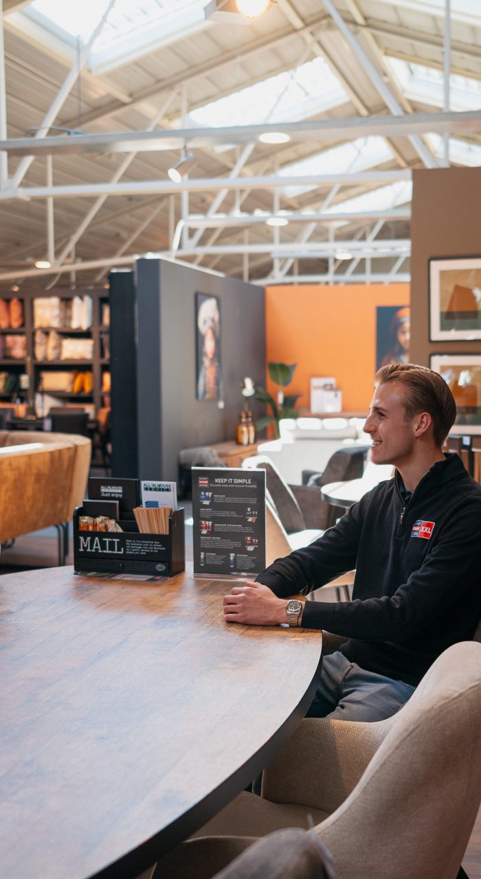 Weekendhulp bij Budget Home Store XXL