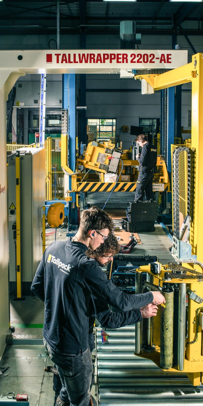 Service Engineer bij Tallpack International