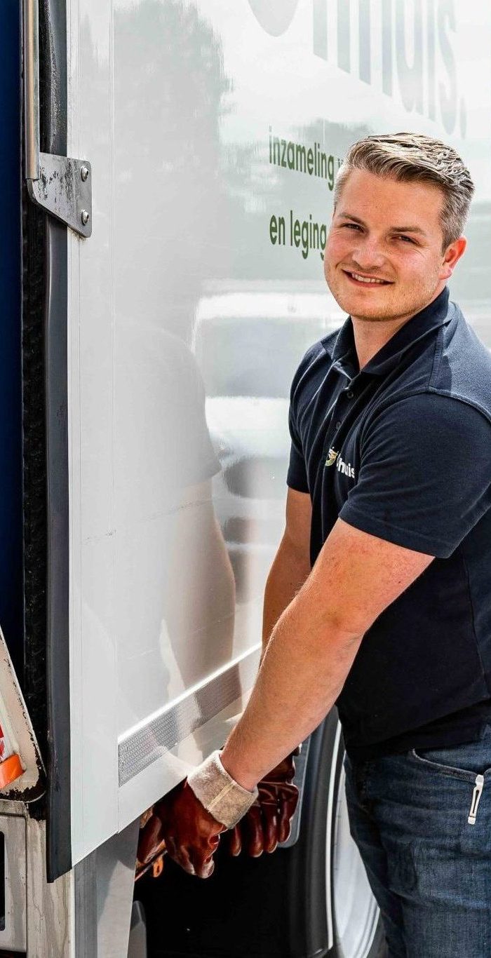 Bakwagenchauffeur bij Olthuis Recycling