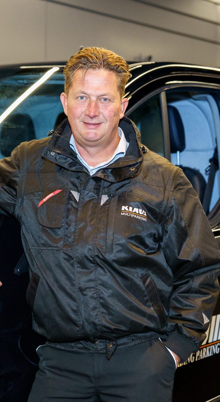 Servicemonteur bij Aarding Parking Systems