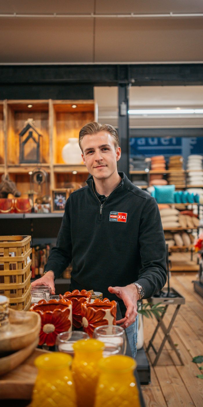 Logistiek Medewerker bij Poels Wonen en Slapen