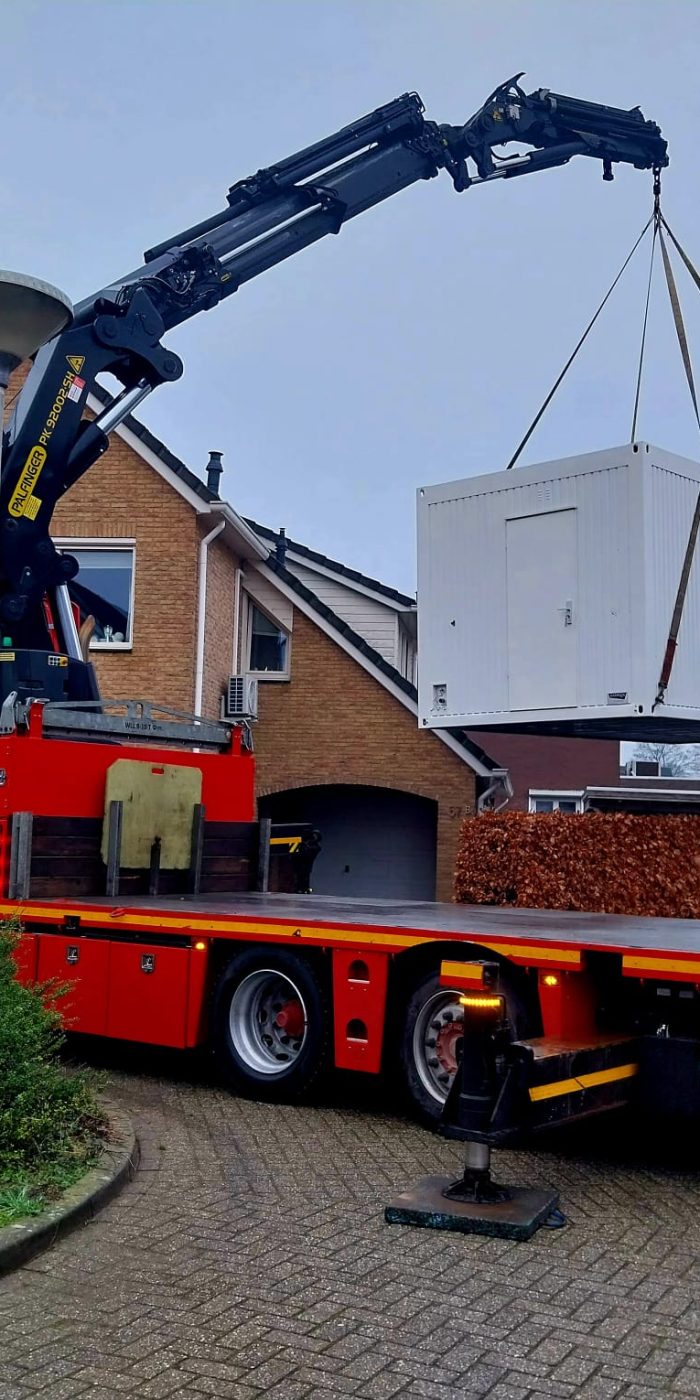 Autolaadkraan Chauffeur bij Van der Sluis Transport B.V.