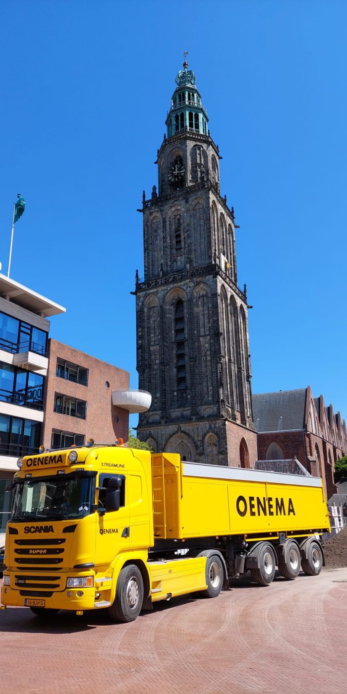 Chauffeur Kieptrailer bij Oenema