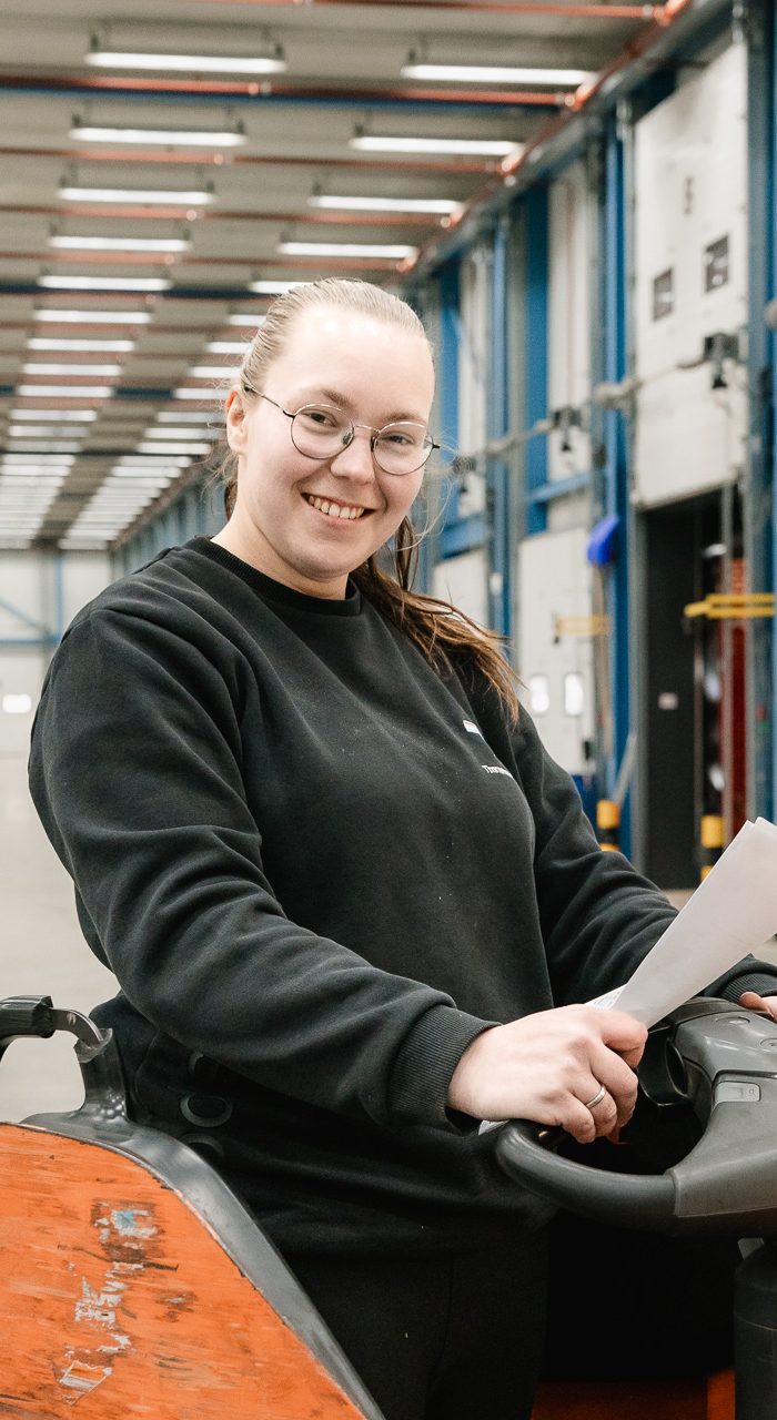 Magazijnmedewerker bij Timmerman Transport